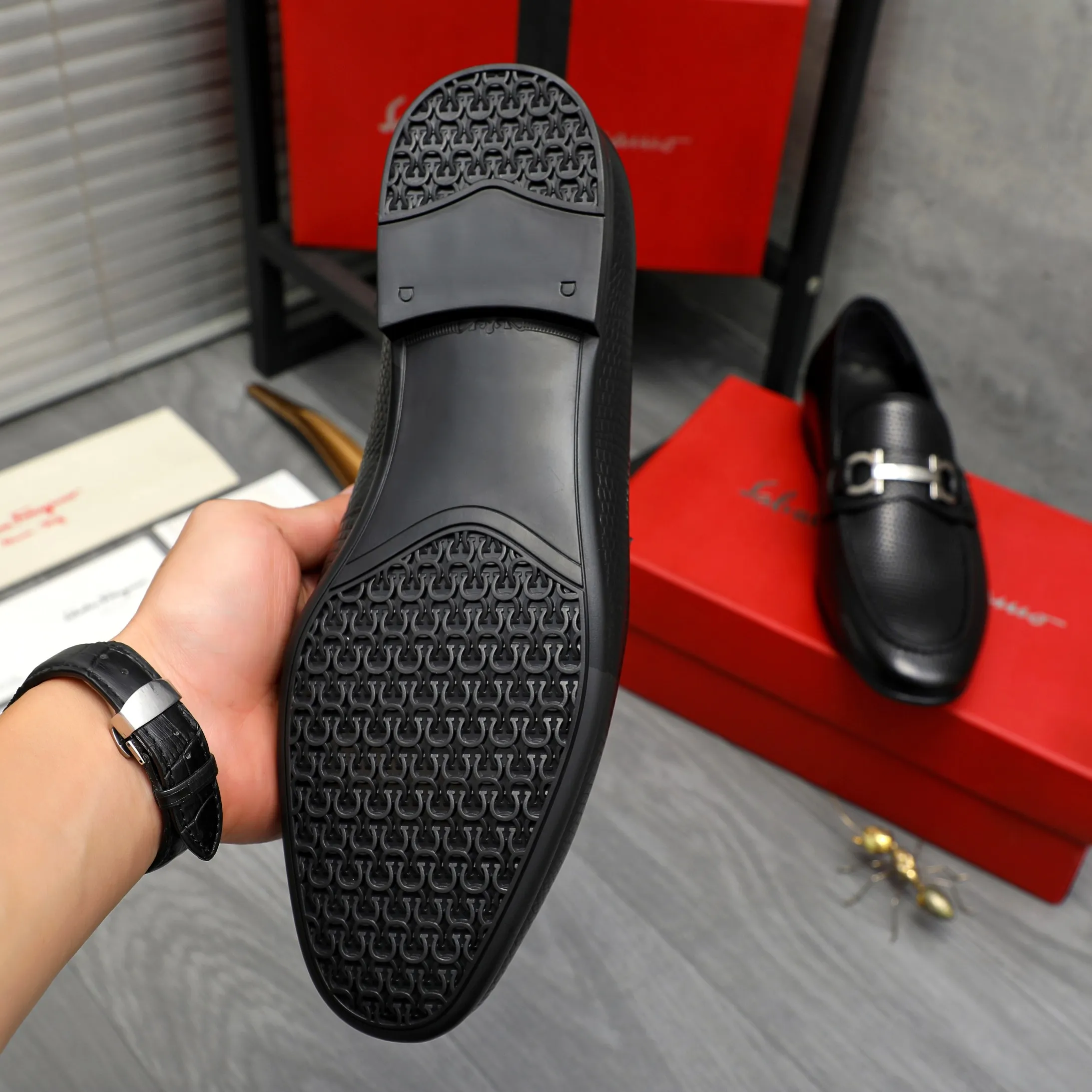 Men's shoes 💰p442 Product trademark: Ferragamo "Ferragamo" business slip-on leather shoes. Regular size: 38-46 (45.46 is custom-made and non-returnable) Product materials: Selected grained cowhide upper, cowhide lining, rubber outsole